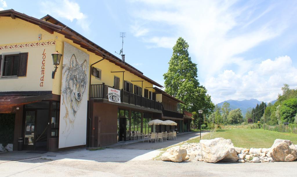 Wolf Village Демонте Номер фото
